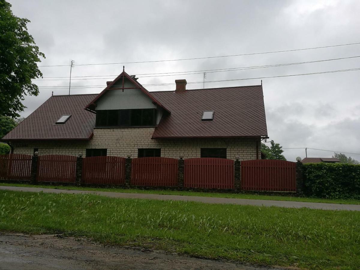 Bebru Pirts Hotel Vecbebri Kültér fotó