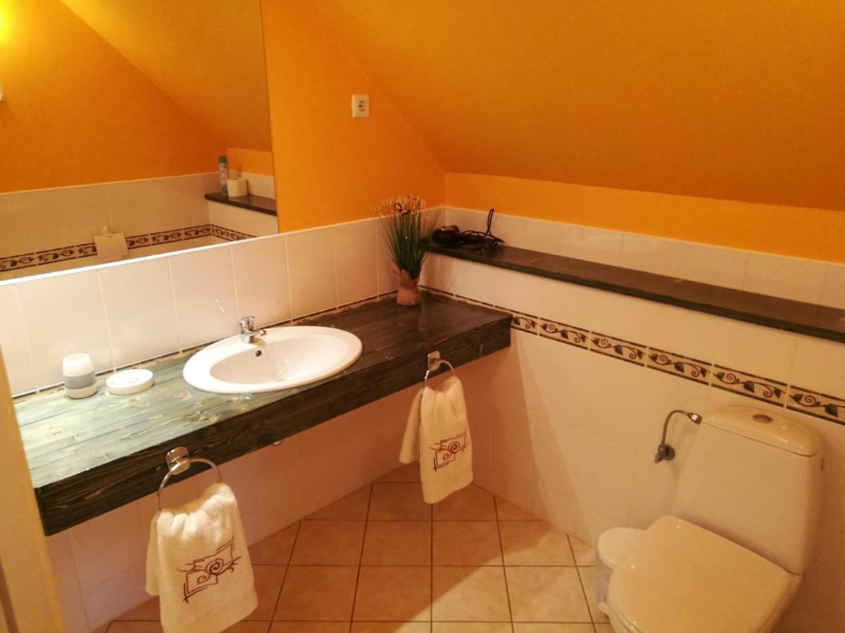 Bebru Pirts Hotel Vecbebri Kültér fotó