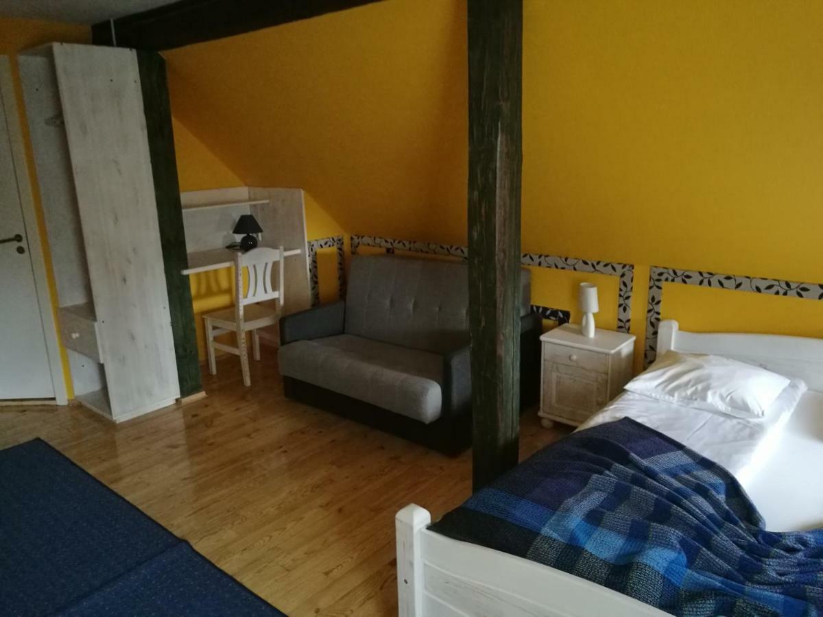 Bebru Pirts Hotel Vecbebri Kültér fotó